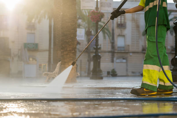 Best Oil Spill Cleanup  in Fort Myers Shores, FL